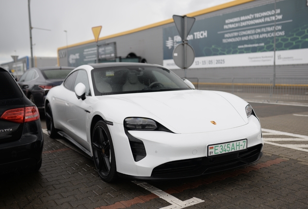 Porsche Taycan GTS