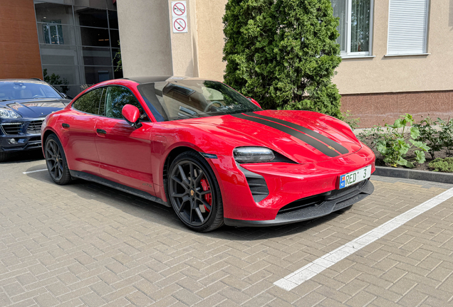 Porsche Taycan GTS