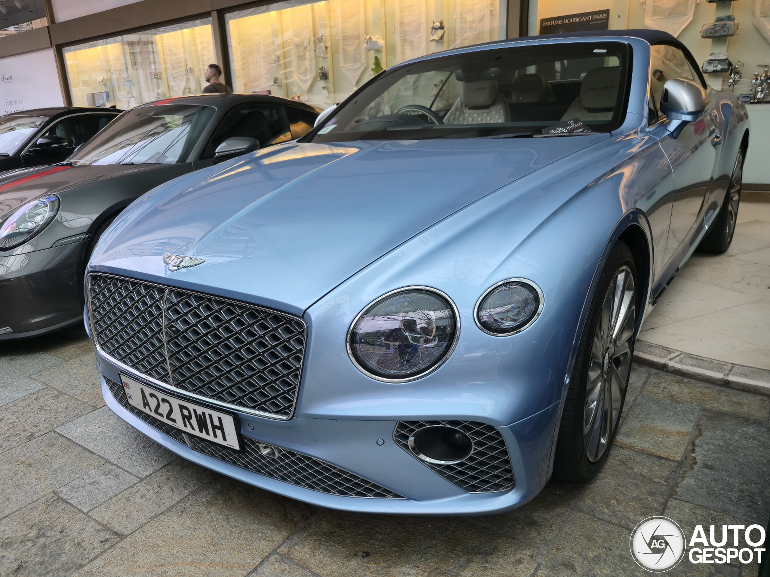 Bentley Continental GTC 2019 Mulliner