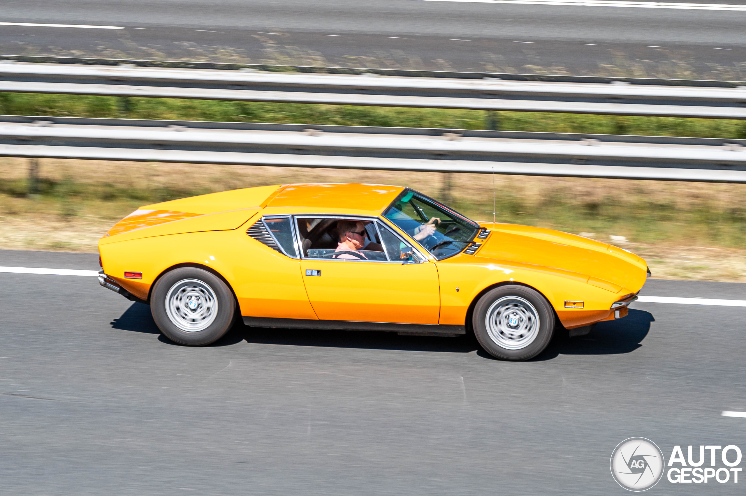 De Tomaso Pantera