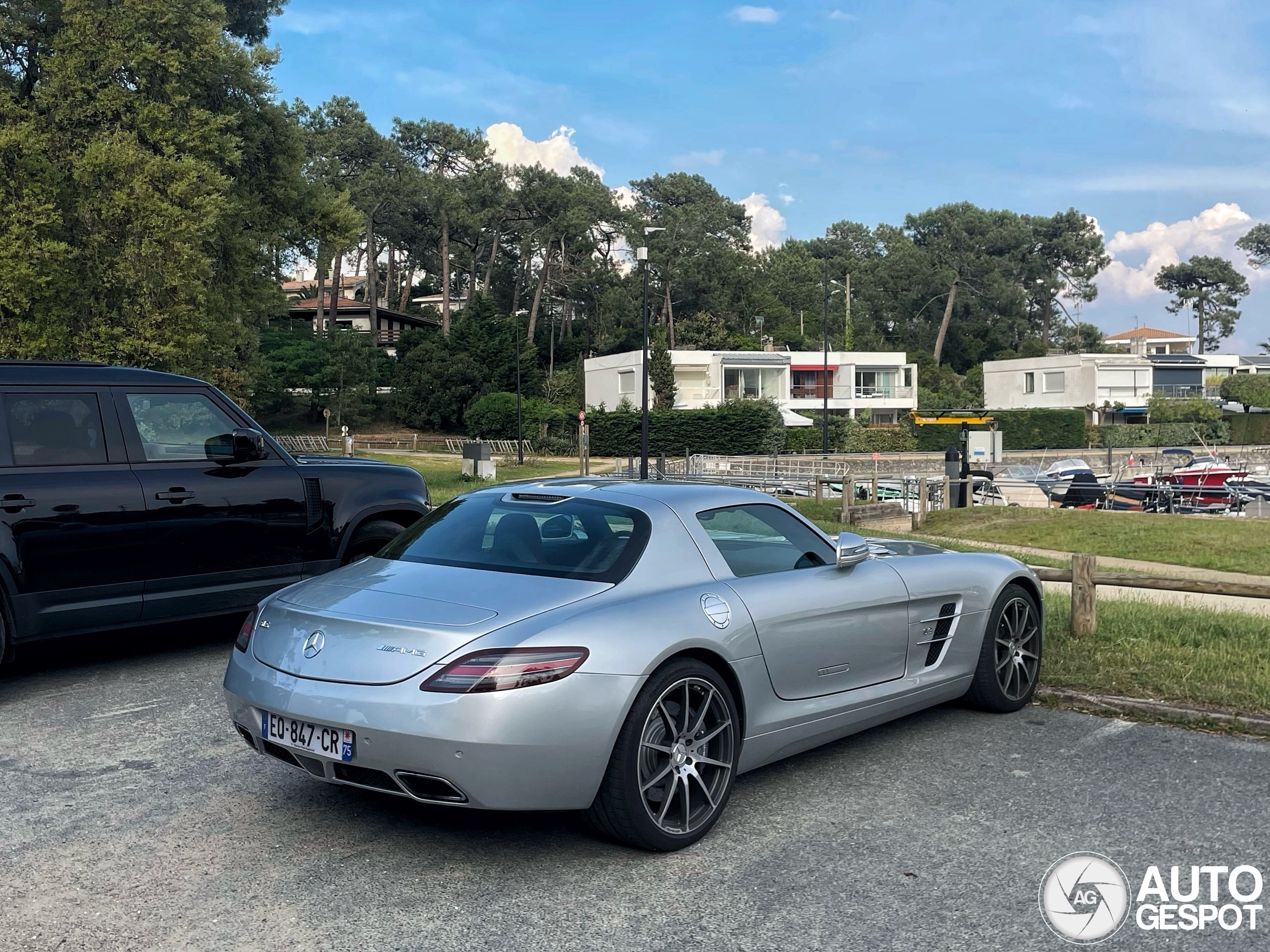 Mercedes-Benz SLS AMG