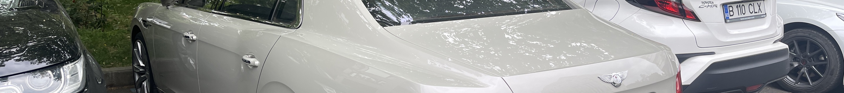 Bentley Flying Spur V8