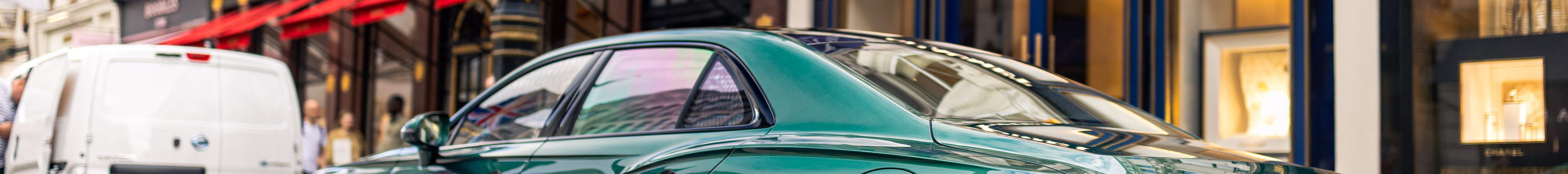 Bentley Flying Spur Hybrid Azure