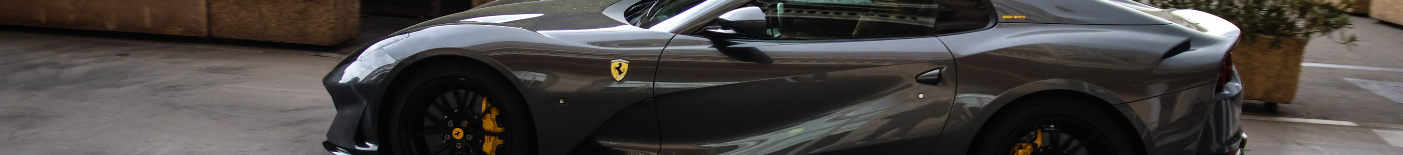 Ferrari 812 GTS