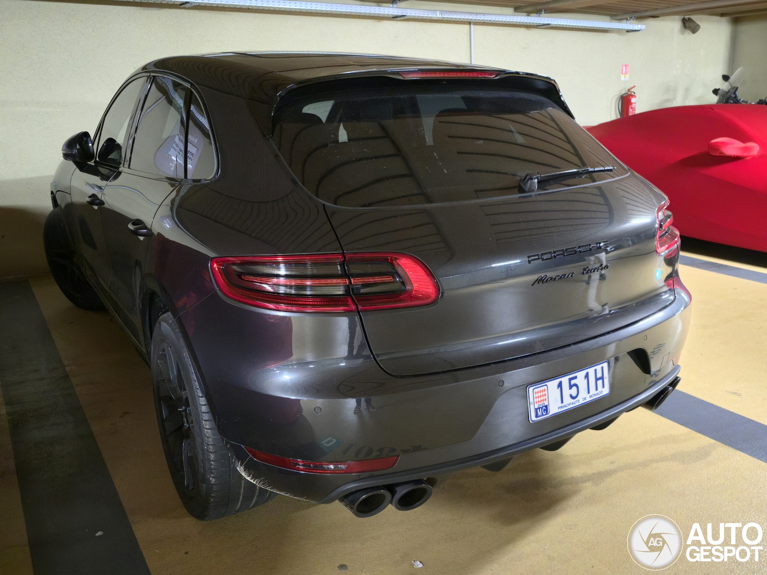 Porsche 95B Macan Turbo