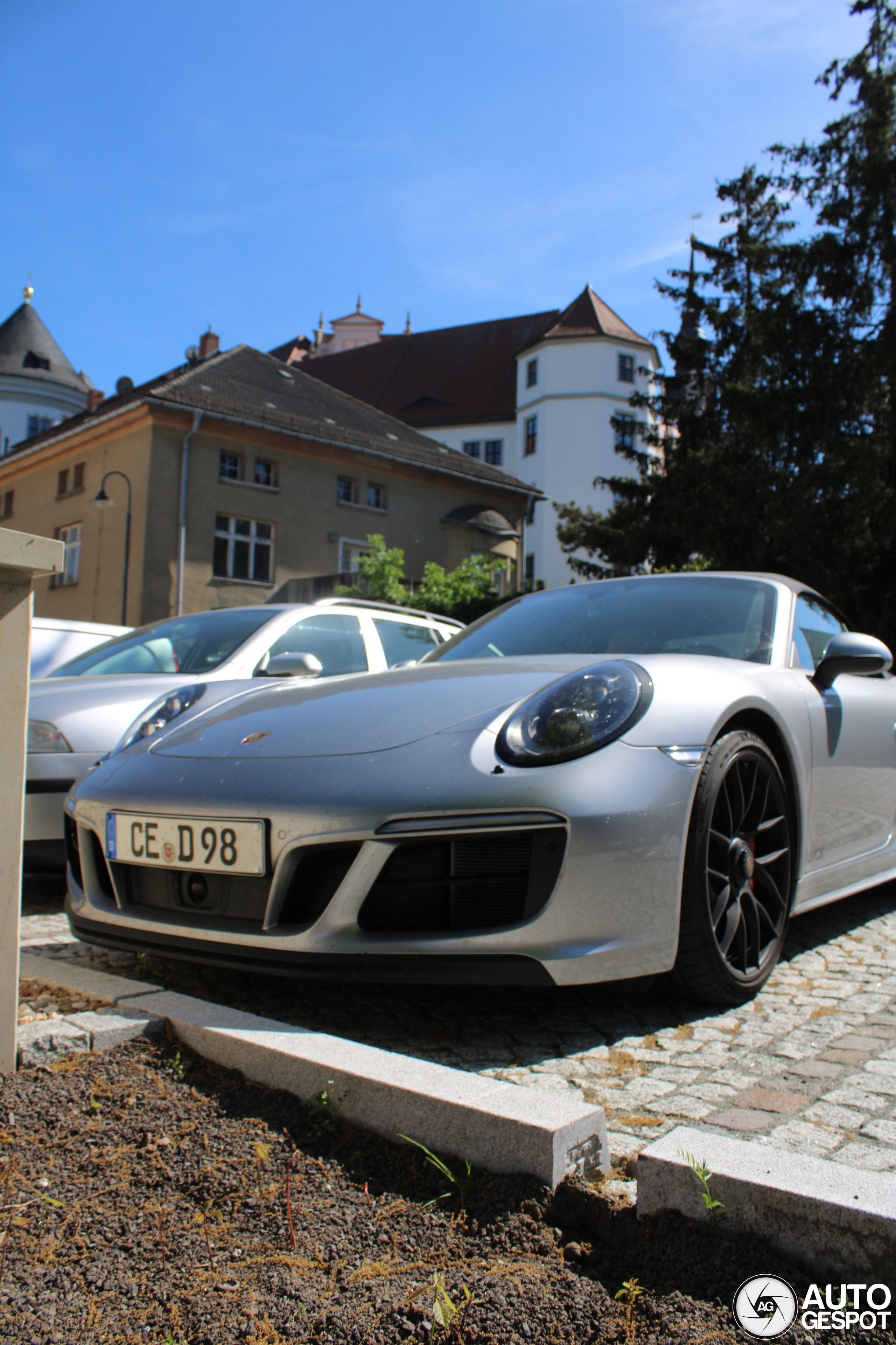 Porsche 991 Carrera 4 GTS Cabriolet MkII