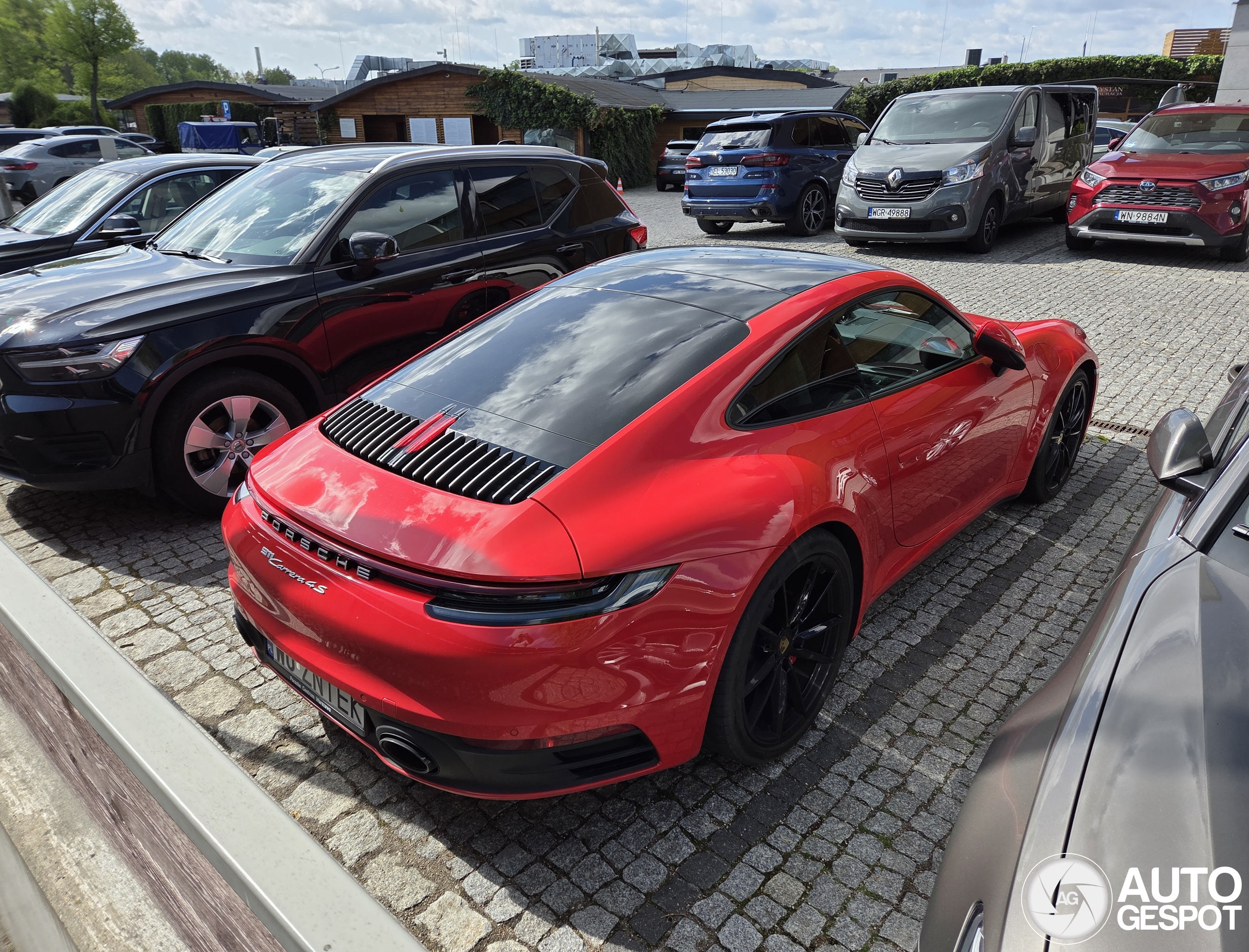 Porsche 992 Carrera 4S