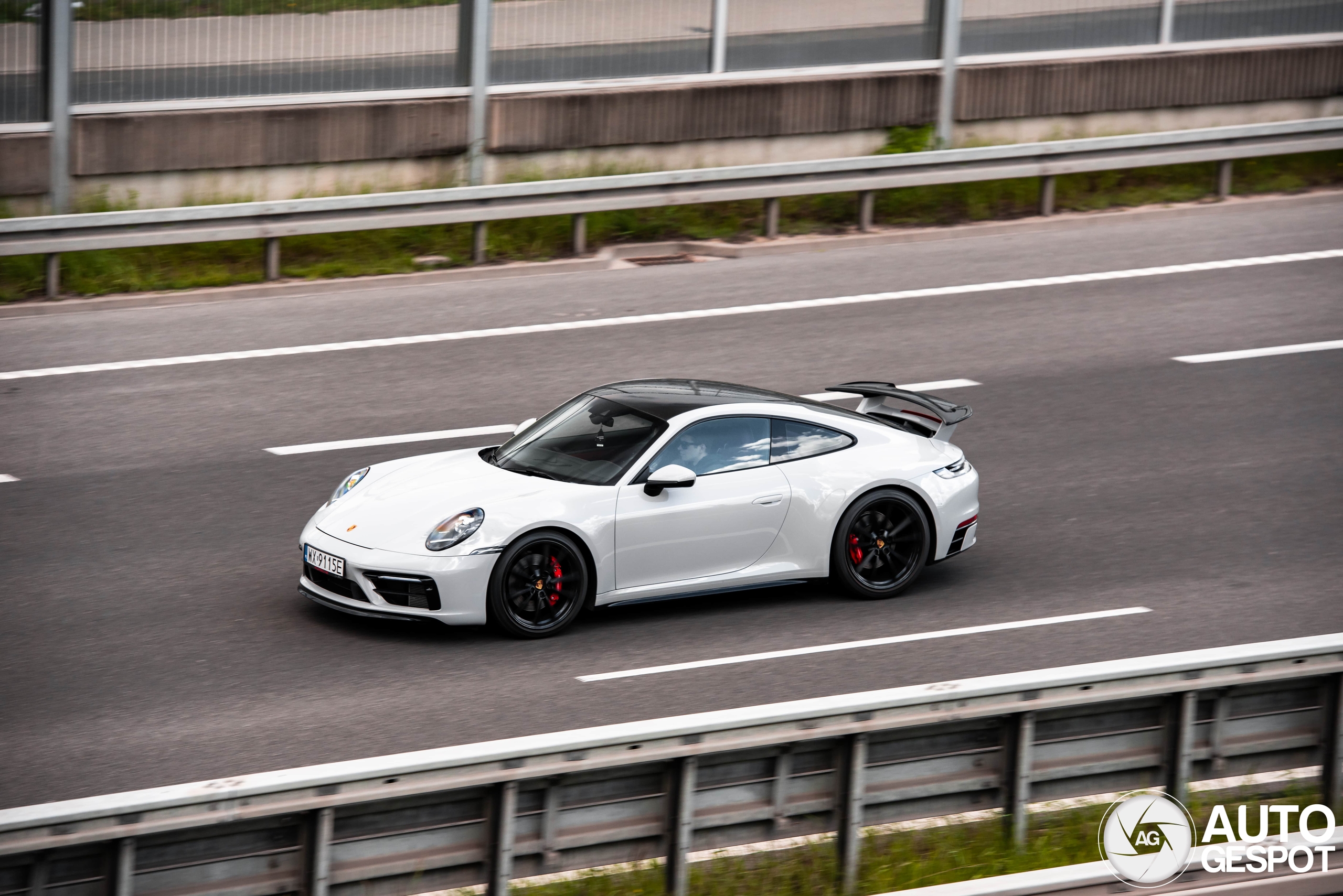 Porsche 992 Carrera S
