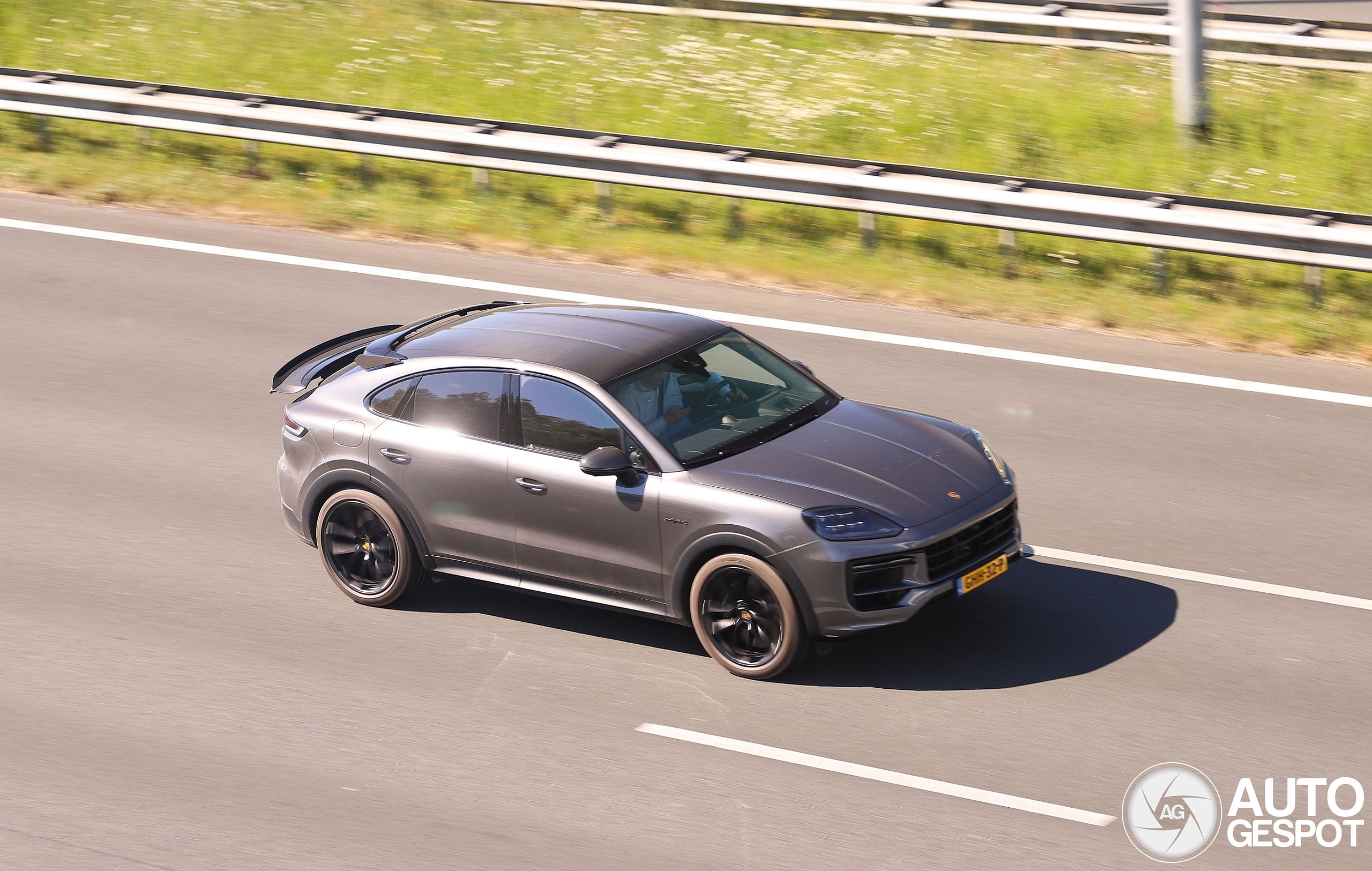 Porsche Cayenne Coupé Turbo E-Hybrid