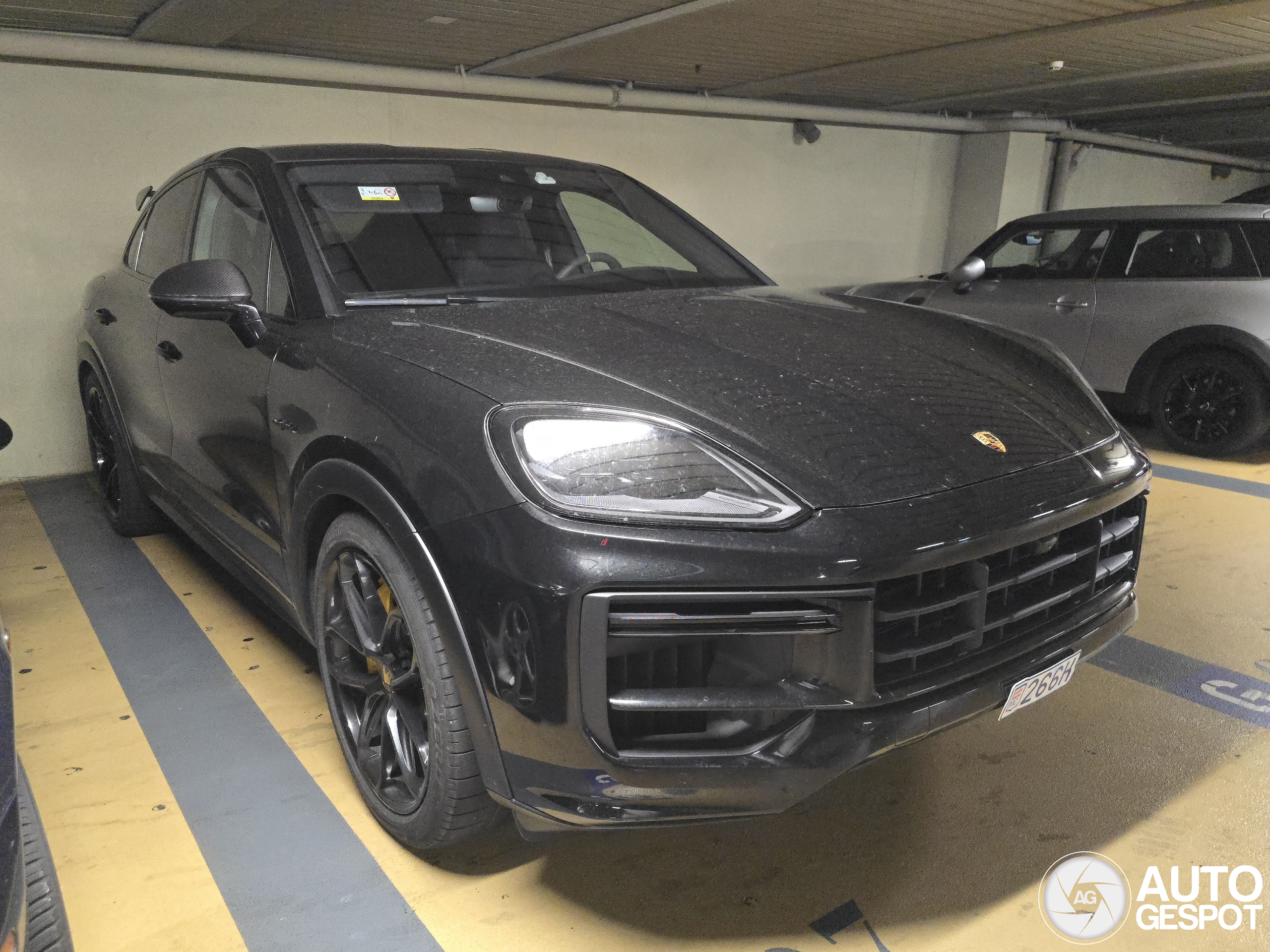 Porsche Cayenne Coupé Turbo E-Hybrid