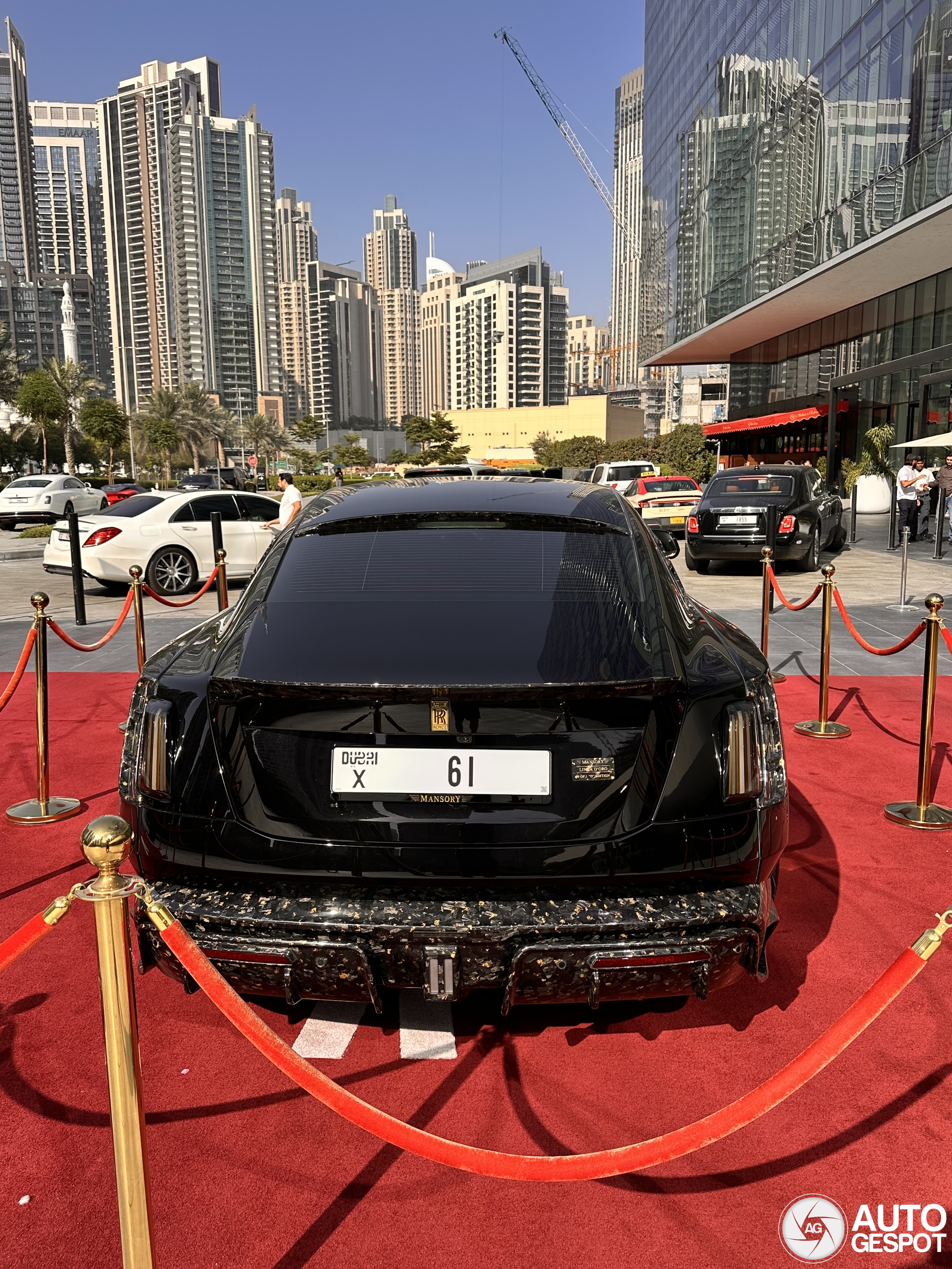 Rolls-Royce Spectre Mansory Equista Linea d'Oro