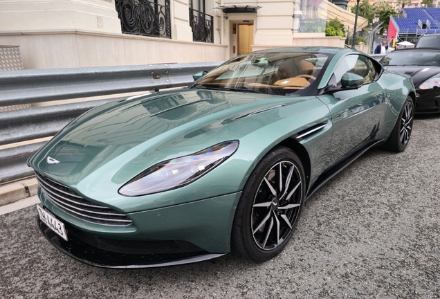 Aston Martin DB11