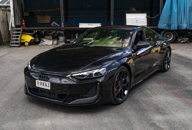 Audi RS E-Tron GT 2025