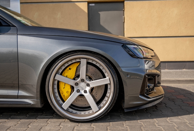 Audi RS4 Avant B9
