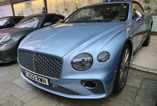 Bentley Continental GTC 2019 Mulliner
