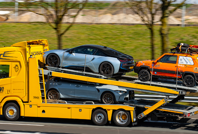 BMW i8
