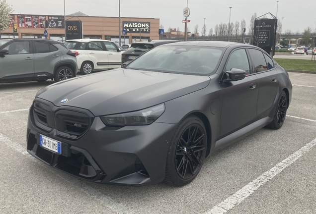BMW M5 G90