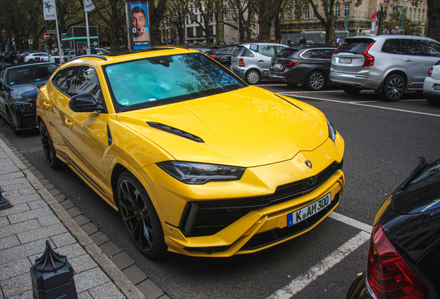 Lamborghini Urus S