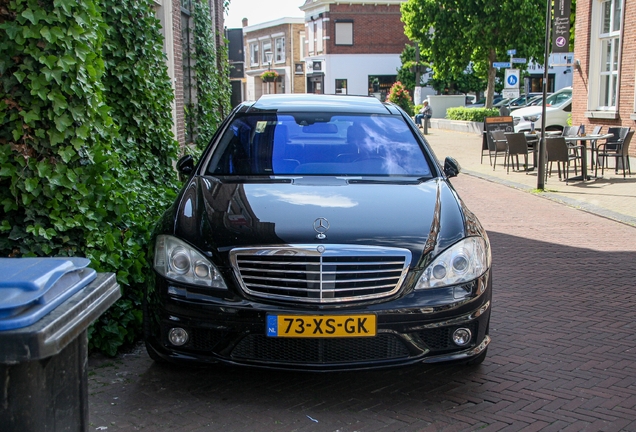 Mercedes-Benz S 63 AMG W221