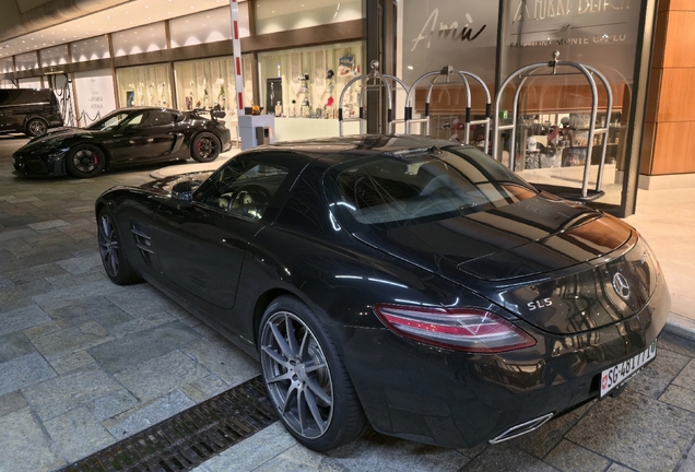 Mercedes-Benz SLS AMG