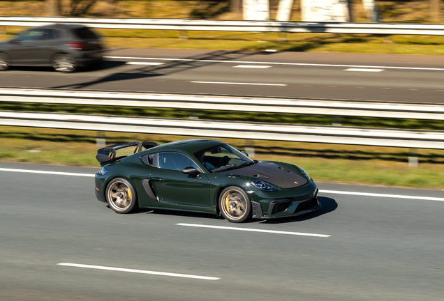 Porsche 718 Cayman GT4 RS Weissach Package