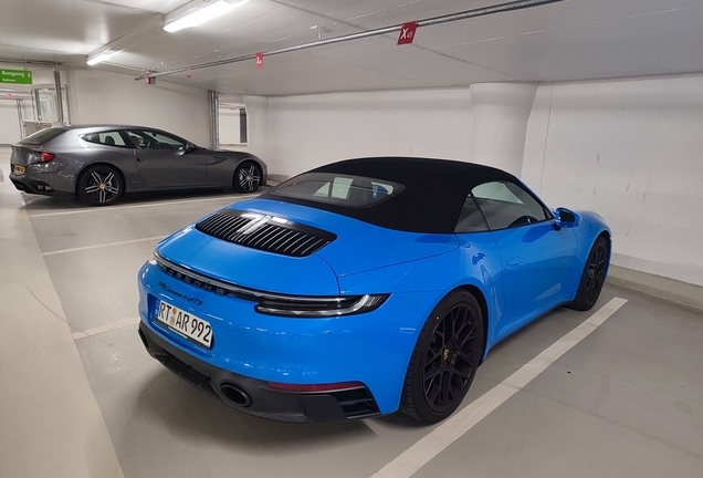 Porsche 992 Carrera 4 GTS Cabriolet