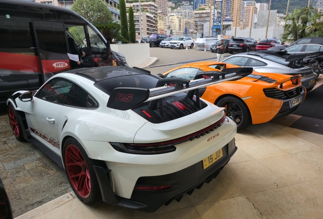 Porsche 992 GT3 RS Weissach Package