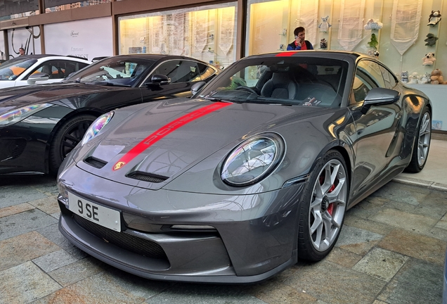 Porsche 992 GT3 Touring