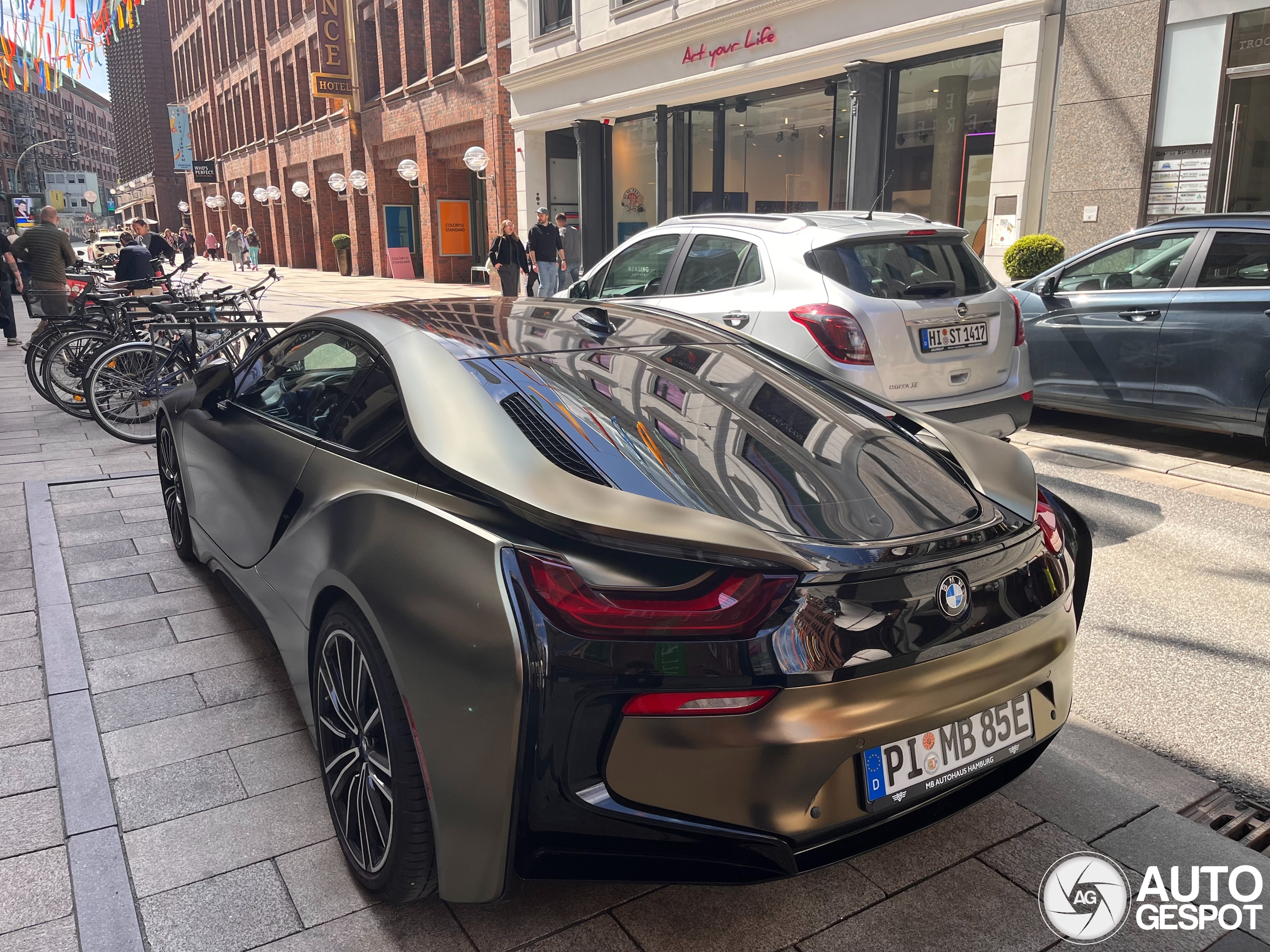BMW i8