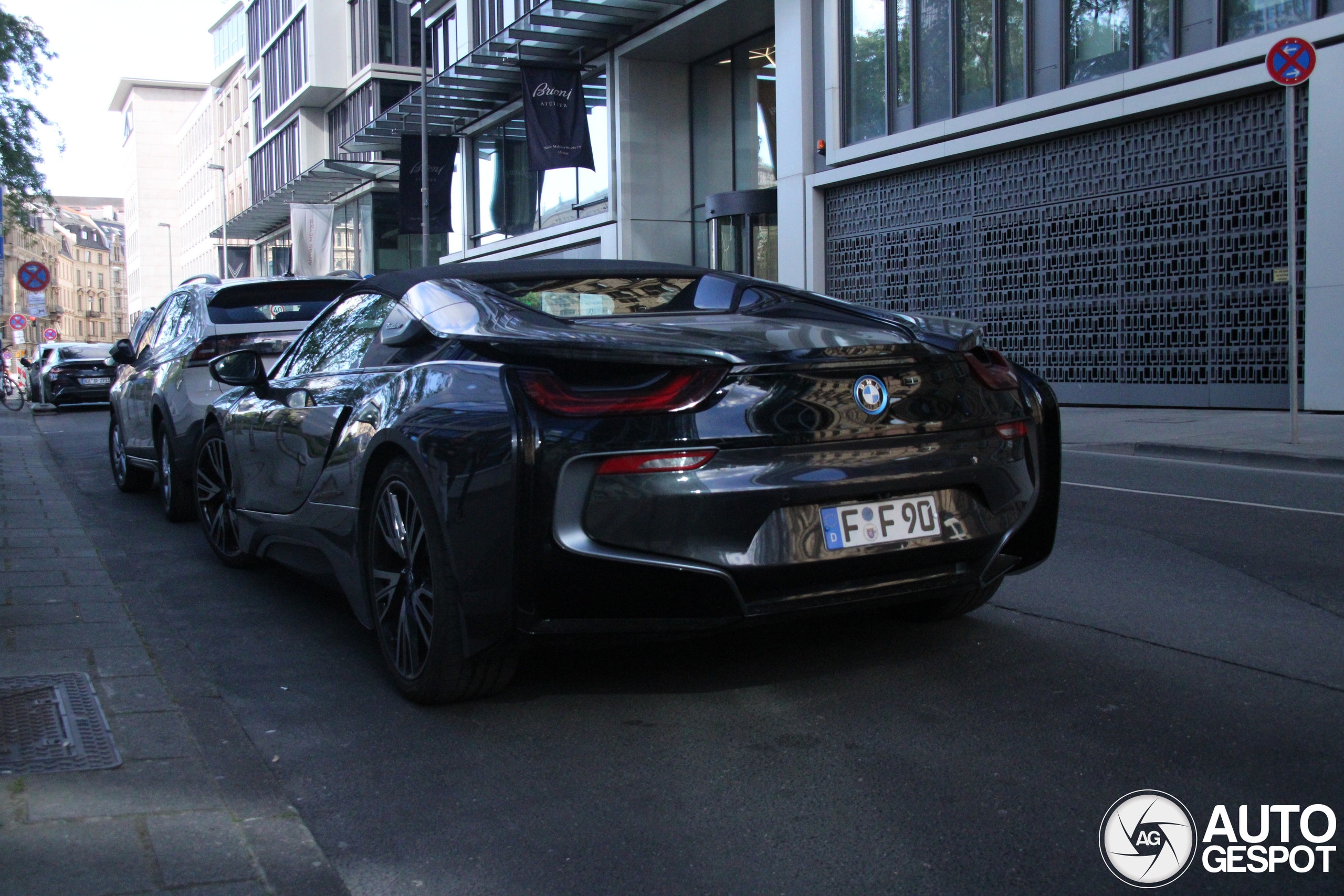BMW i8 Roadster