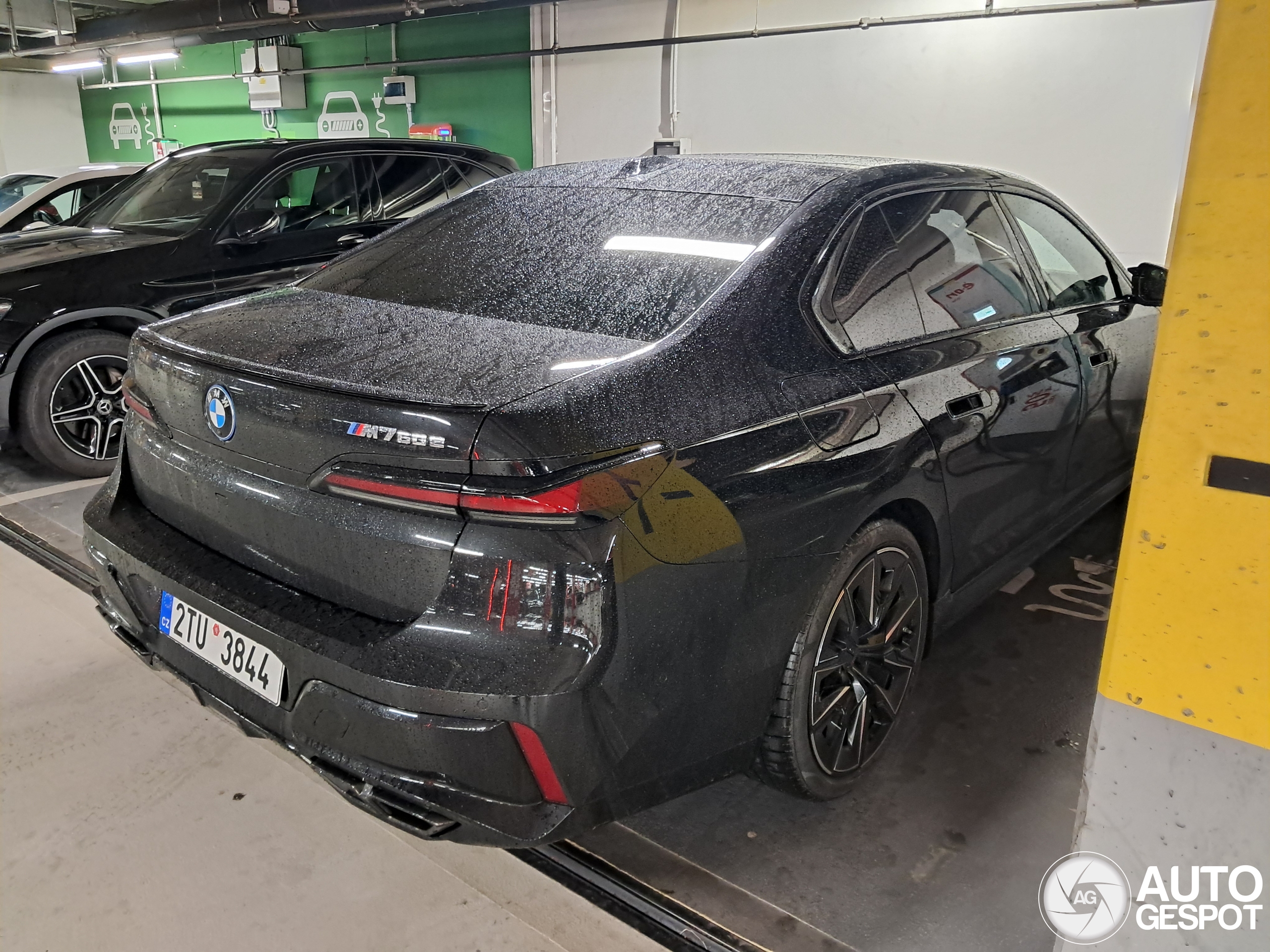BMW M760e xDrive