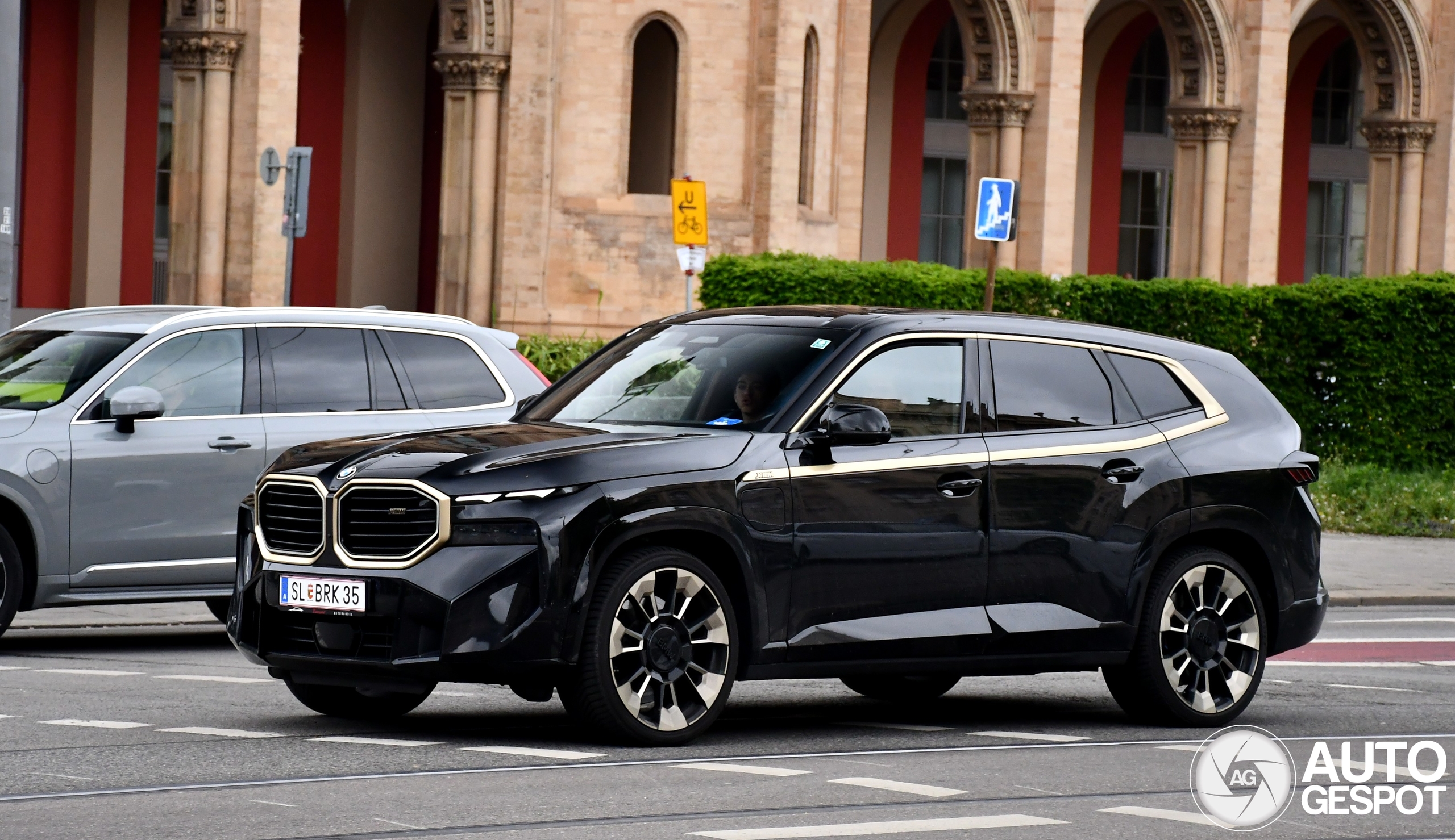 BMW XM G09
