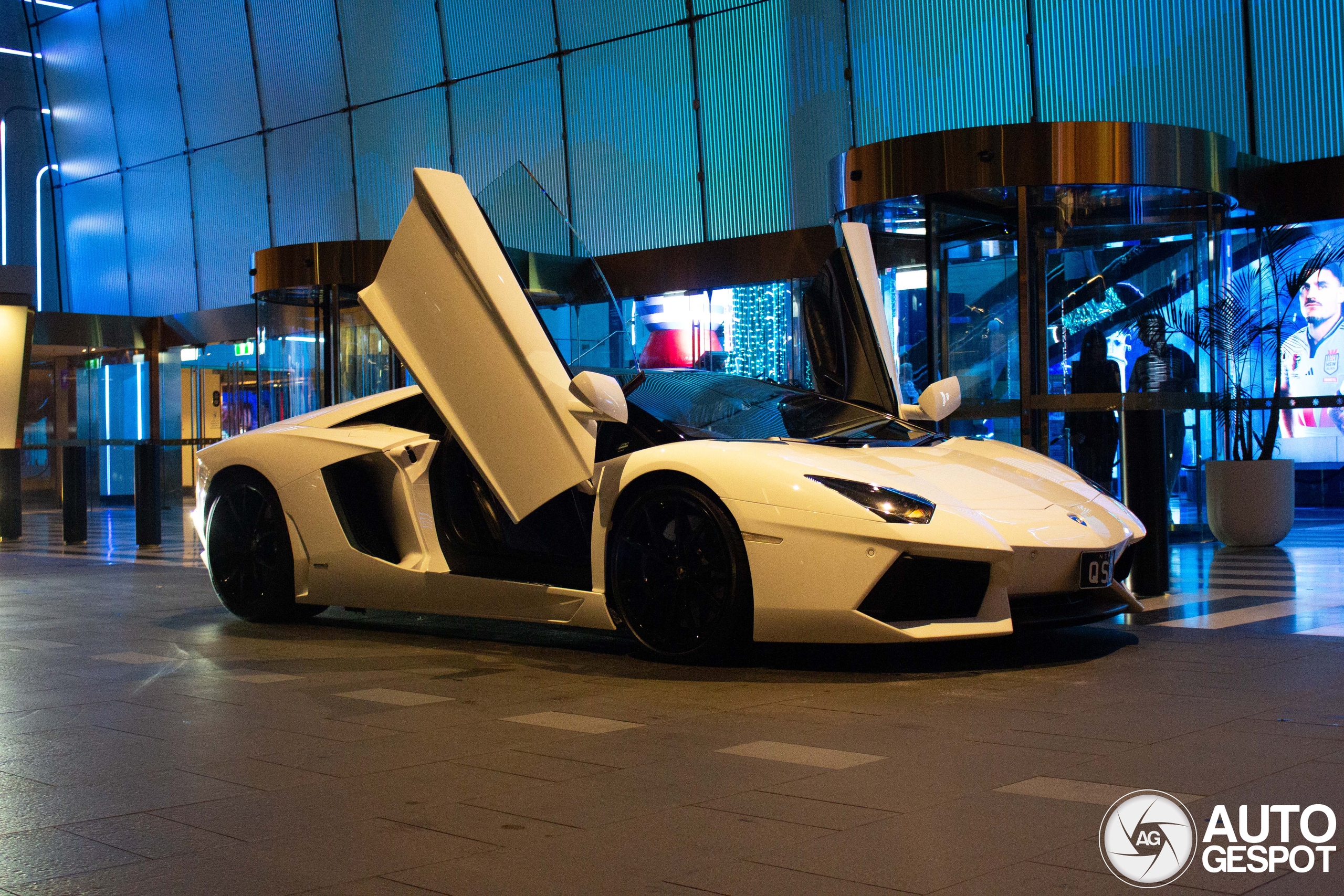 Lamborghini Aventador LP700-4 Roadster