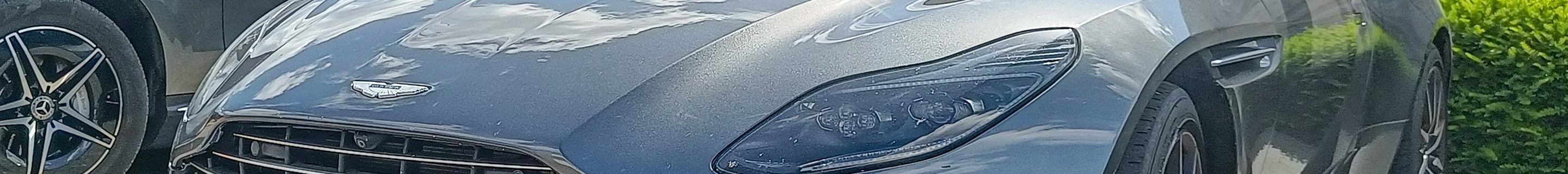 Aston Martin DB11 V8 Volante