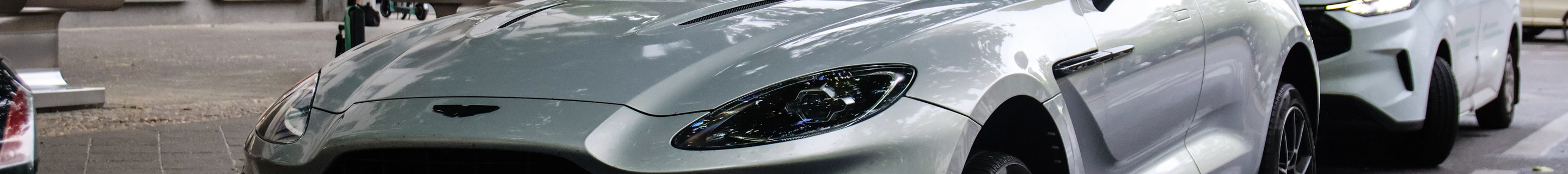 Aston Martin DBX