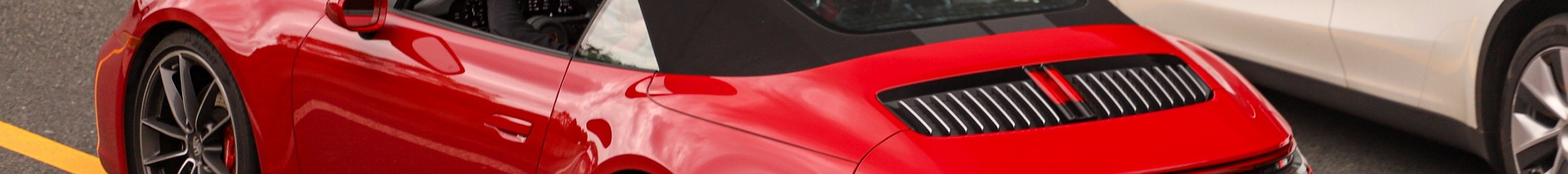 Porsche 992 Carrera 4S Cabriolet