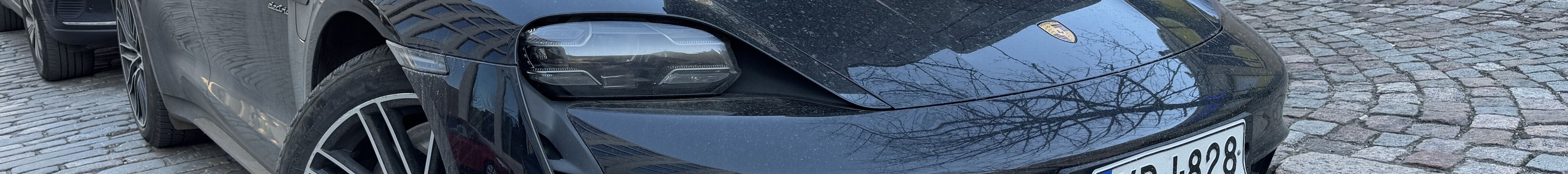 Porsche Taycan Turbo