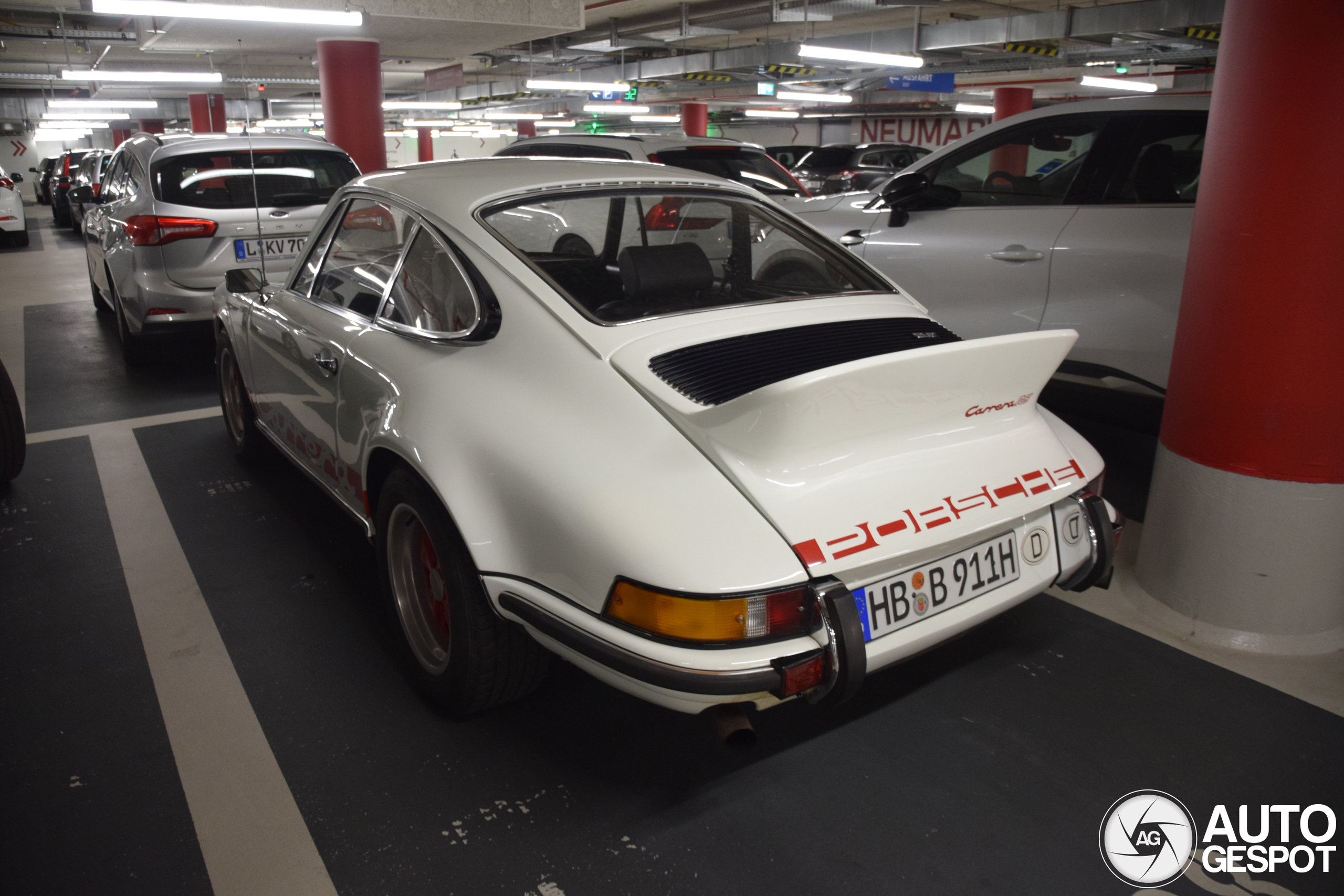 Porsche 911 Carrera RS 2.7