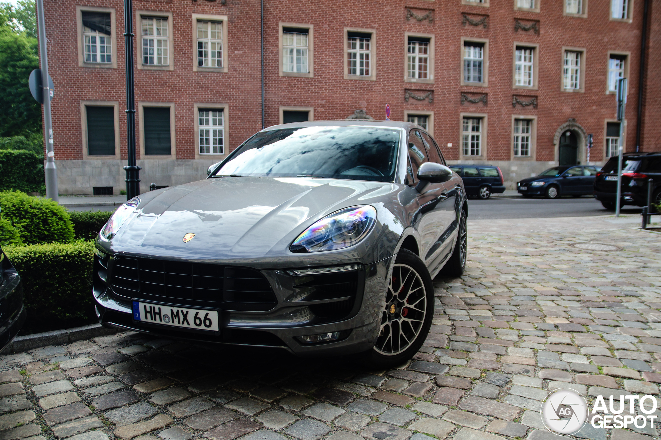 Porsche 95B Macan GTS