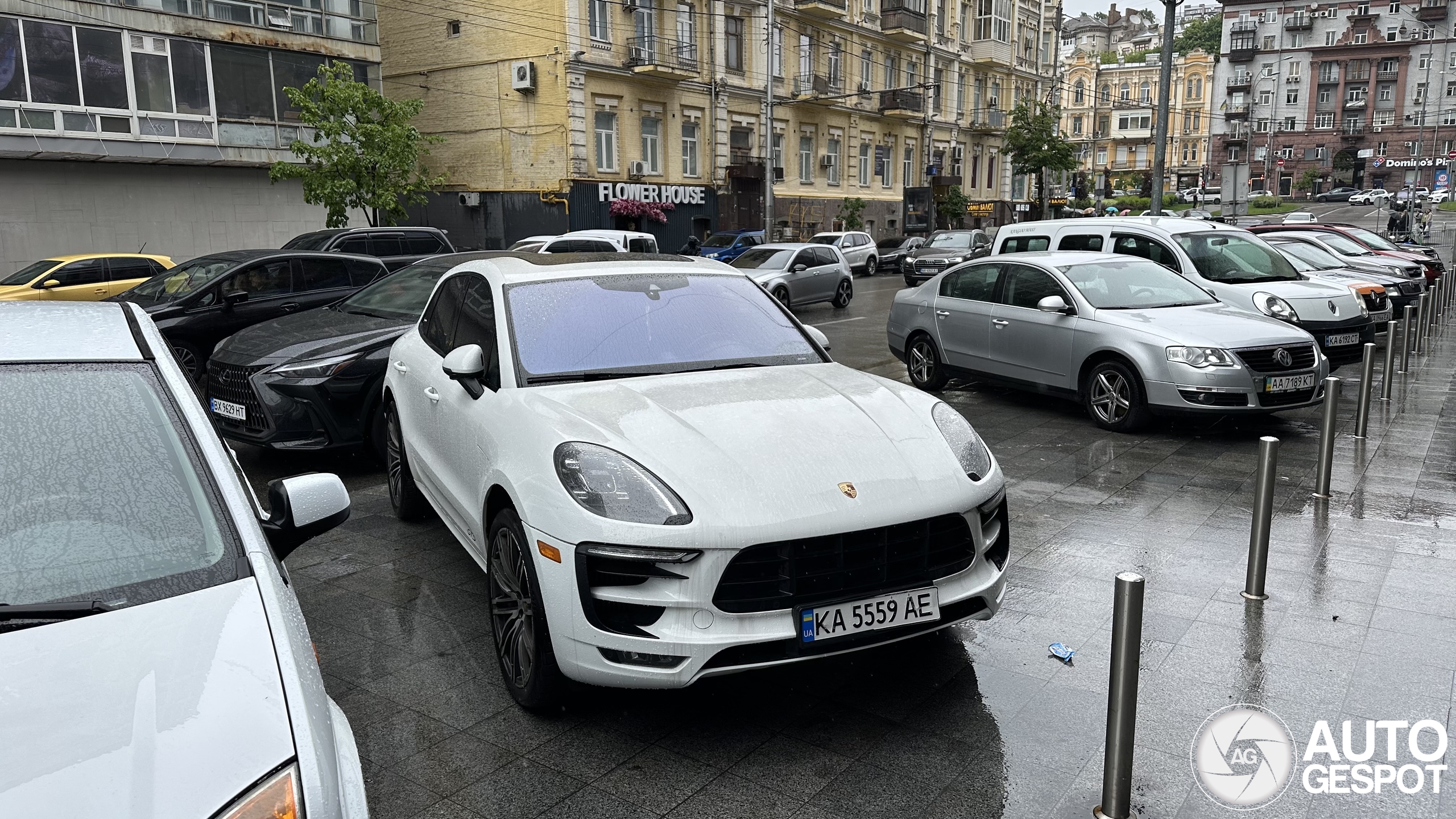 Porsche 95B Macan GTS