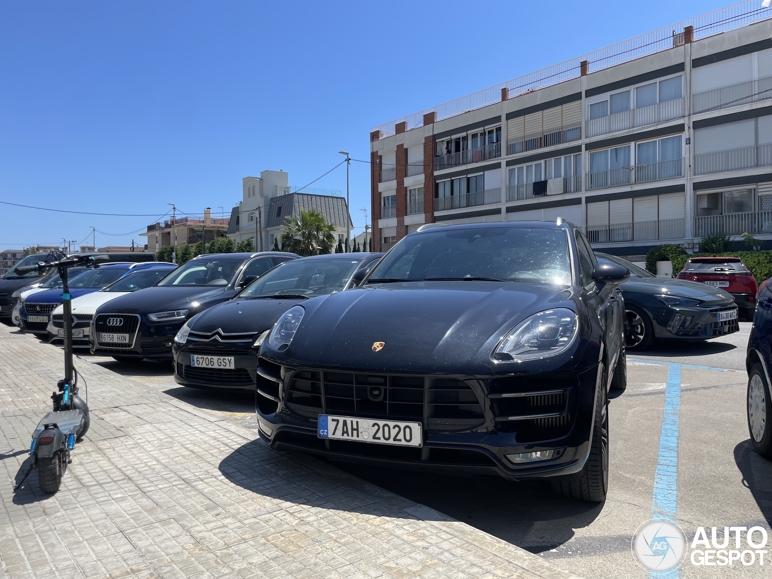 Porsche 95B Macan Turbo