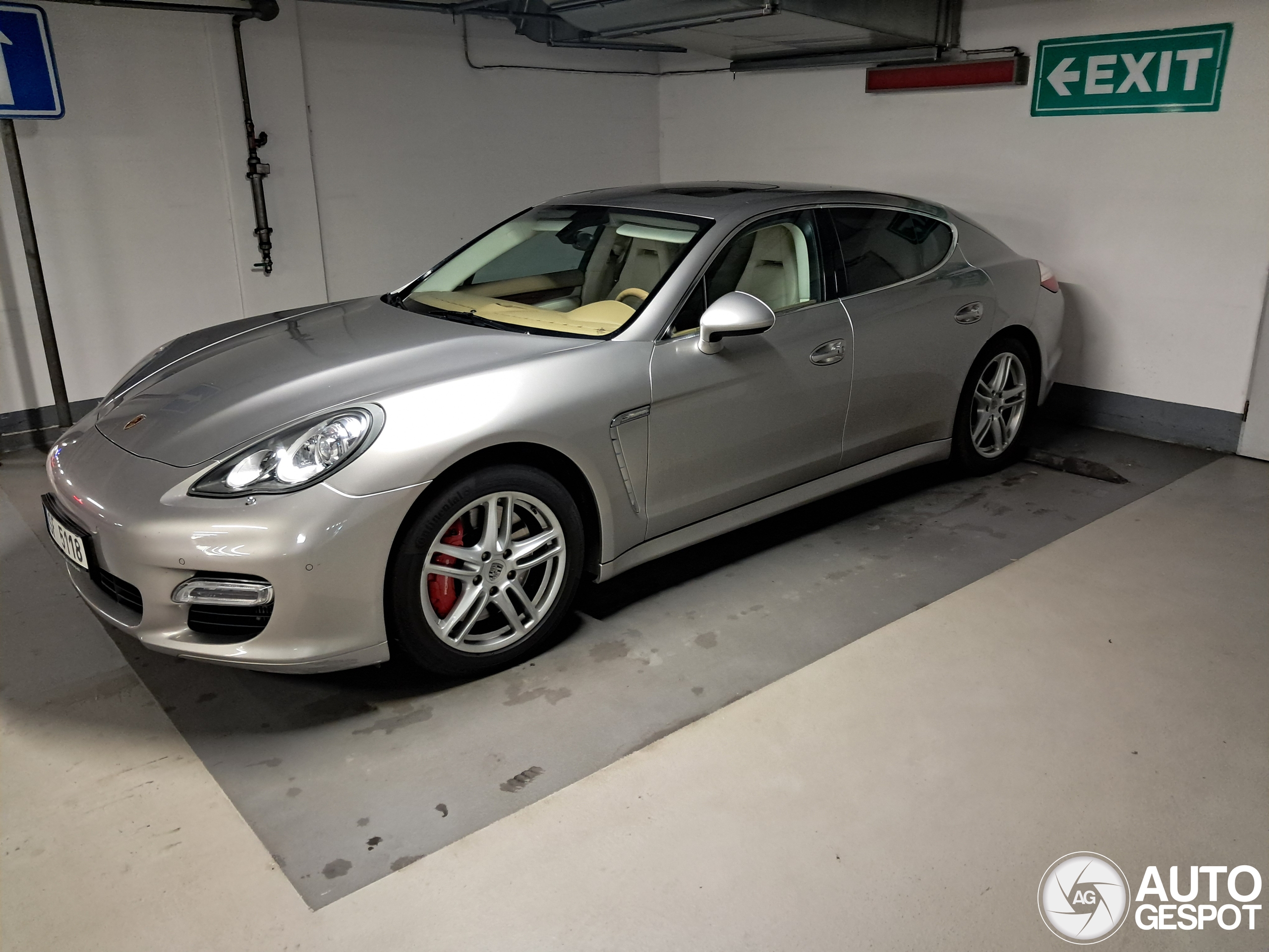 Porsche 970 Panamera Turbo MkI