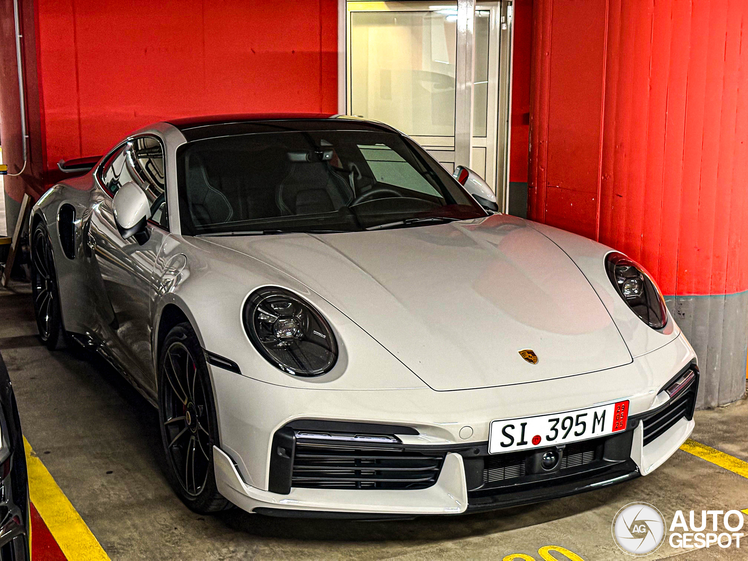 Porsche 992 Turbo