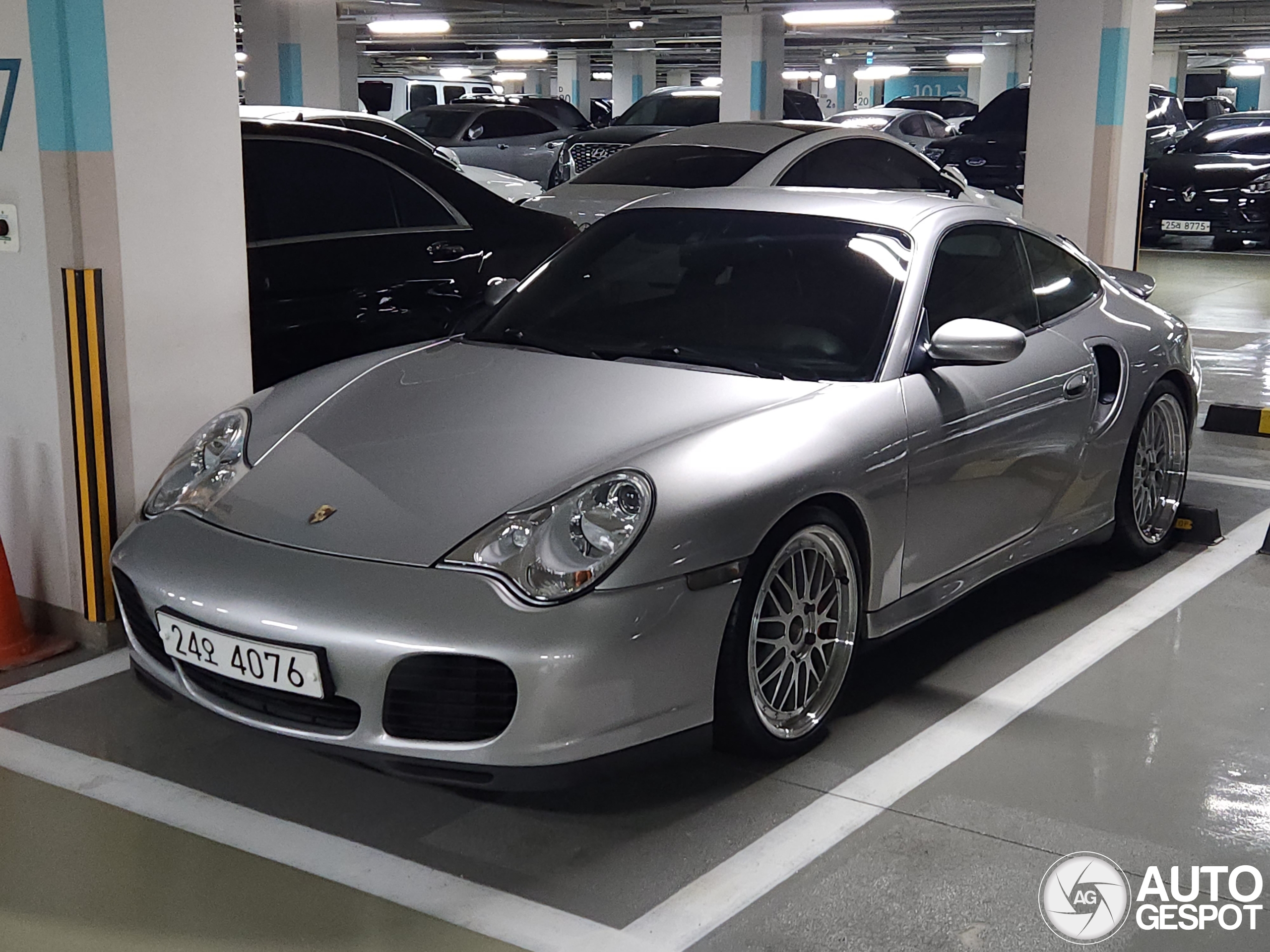 Porsche 996 Turbo