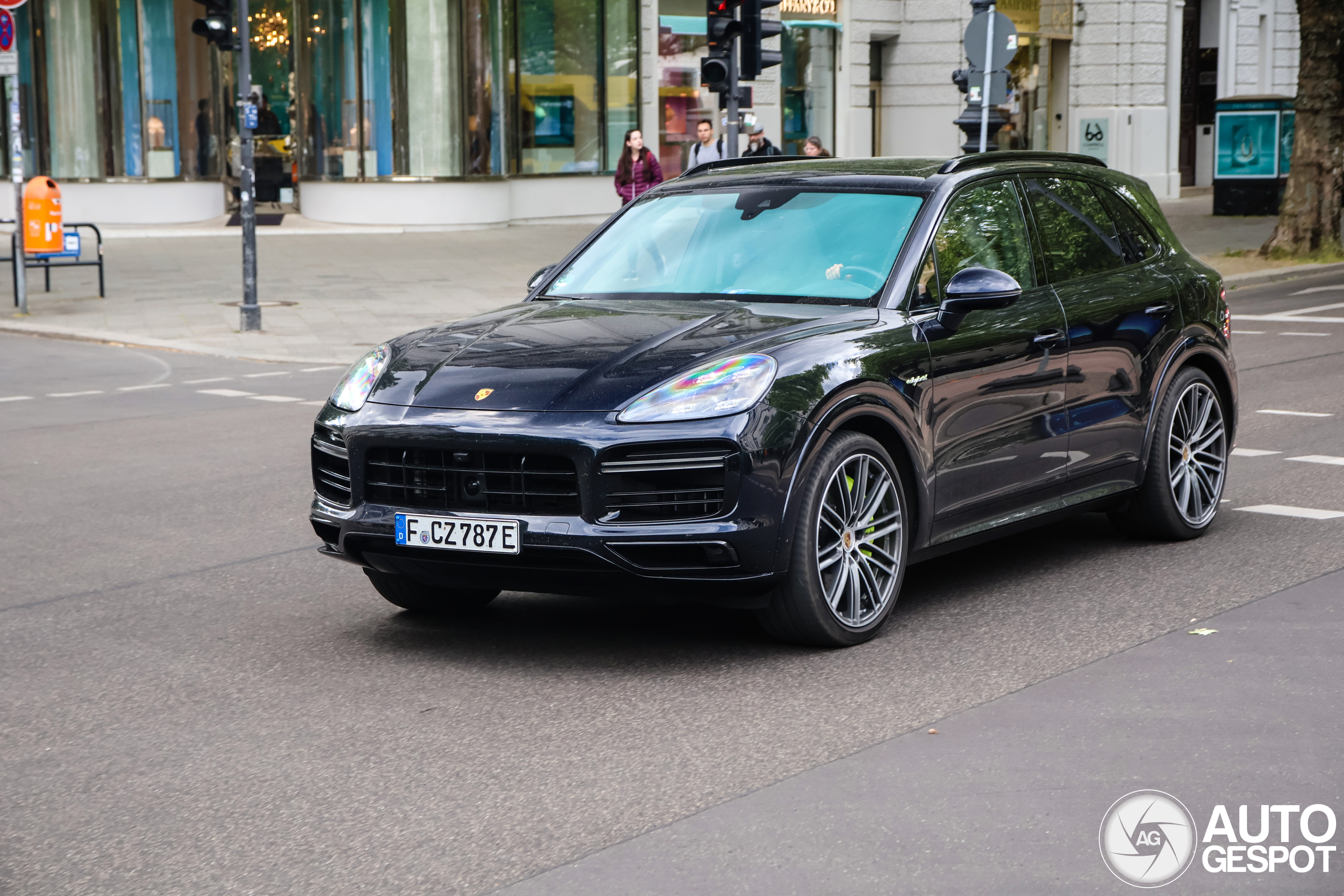 Porsche Cayenne Turbo S E-Hybrid