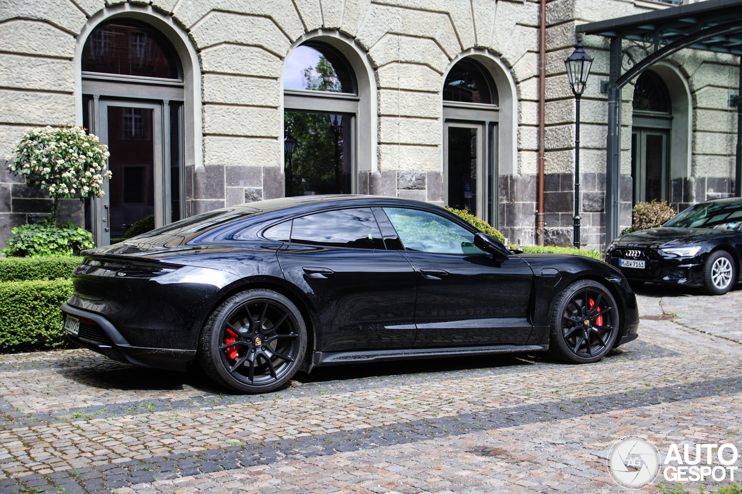 Porsche Taycan GTS