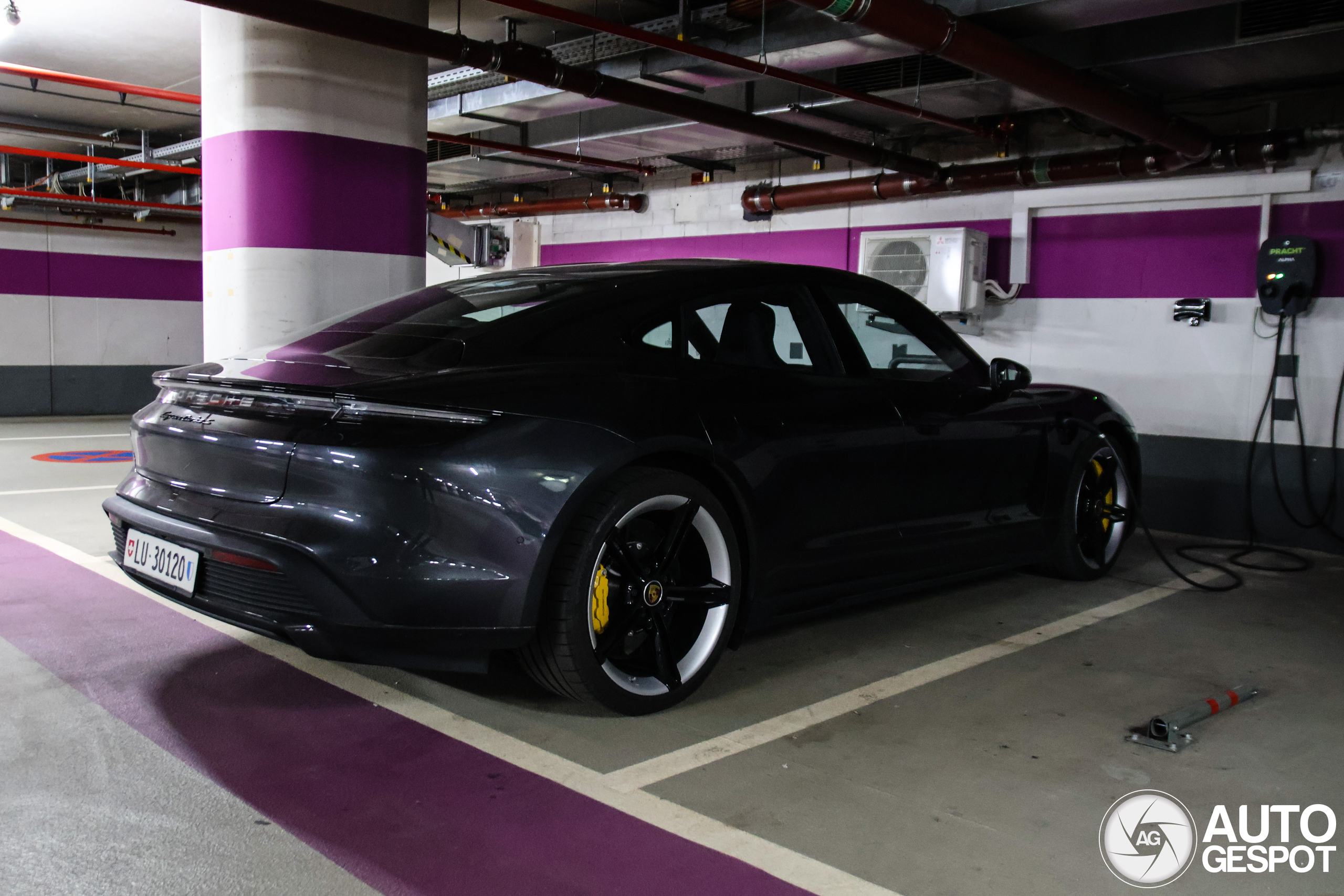 Porsche Taycan Turbo S