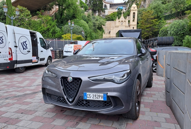 Alfa Romeo Stelvio Quadrifoglio 2023