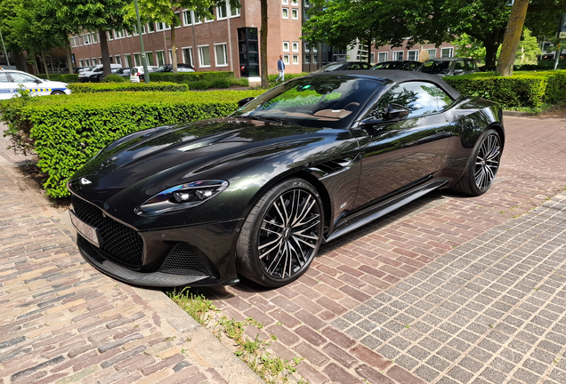 Aston Martin DBS Superleggera Volante