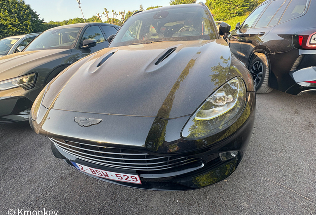 Aston Martin DBX